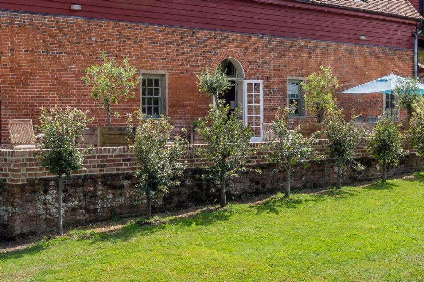 Belchamp Hall Stables Belchamp Otten Εξωτερικό φωτογραφία
